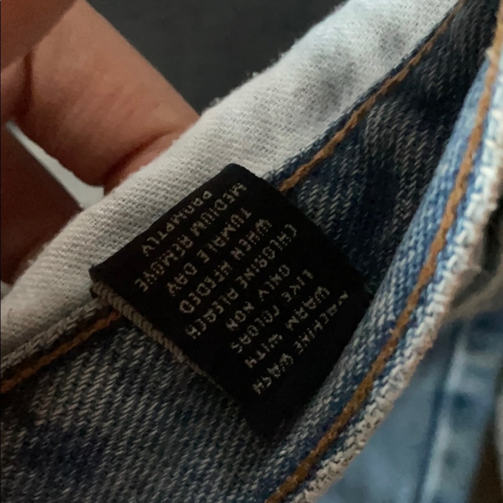 Light wash mom jeans - Picture 6 of 9